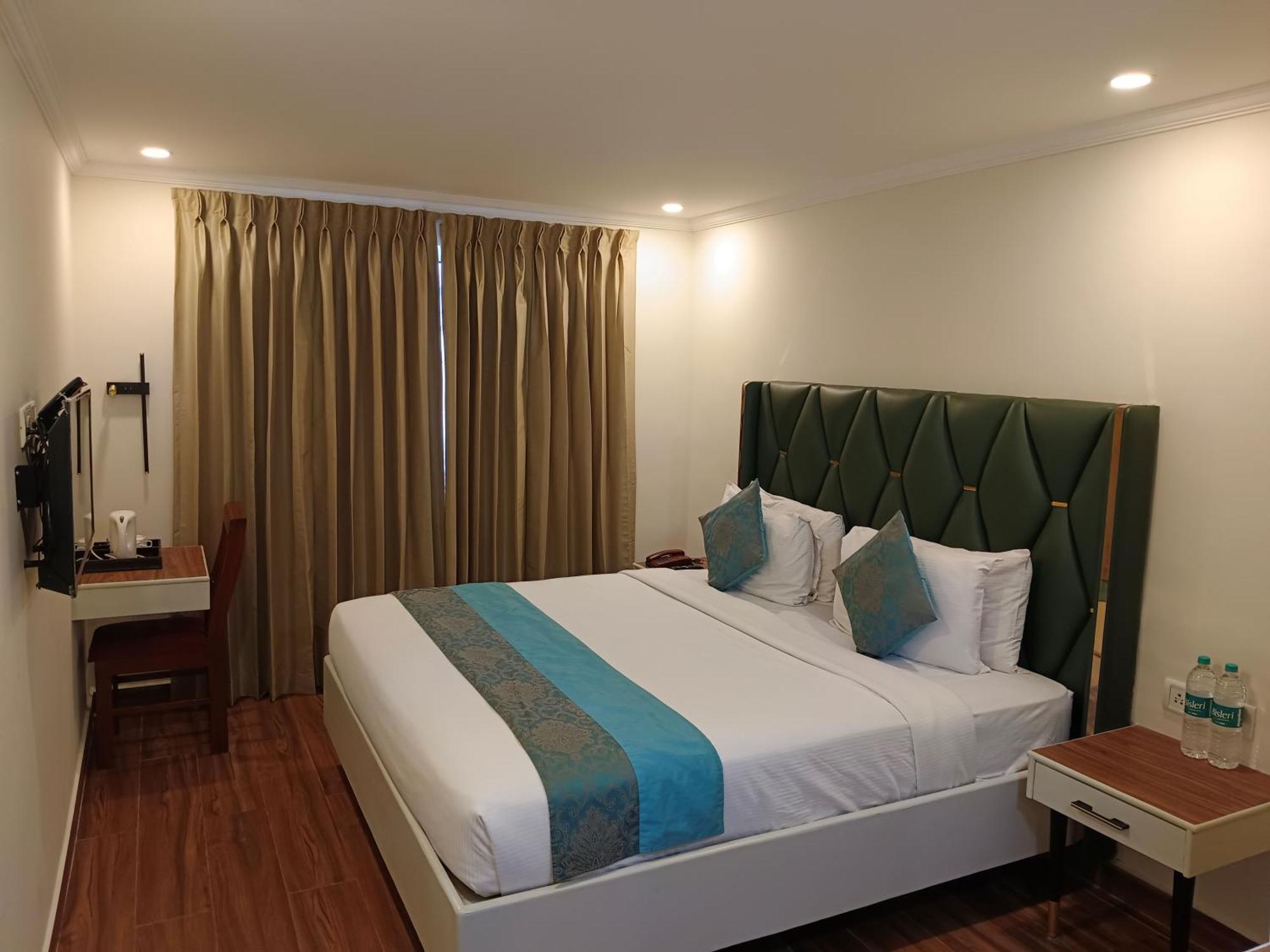Hotel Grand Residence Chennai Exterior foto